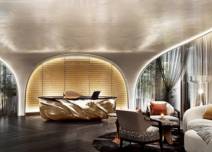 Fairmont Bangkok Sukhumvit 5*